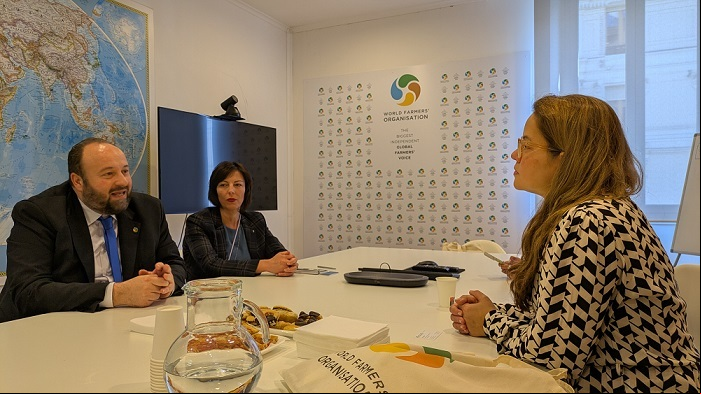 Sueme Mori, diretora de Relações Internacionais, e Andrea Porro, secretário-geral da WFO